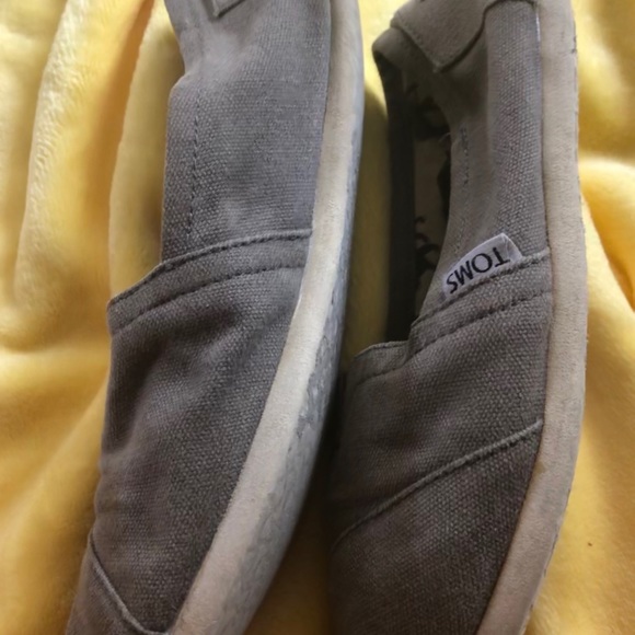 Tan Toms - Picture 2 of 2